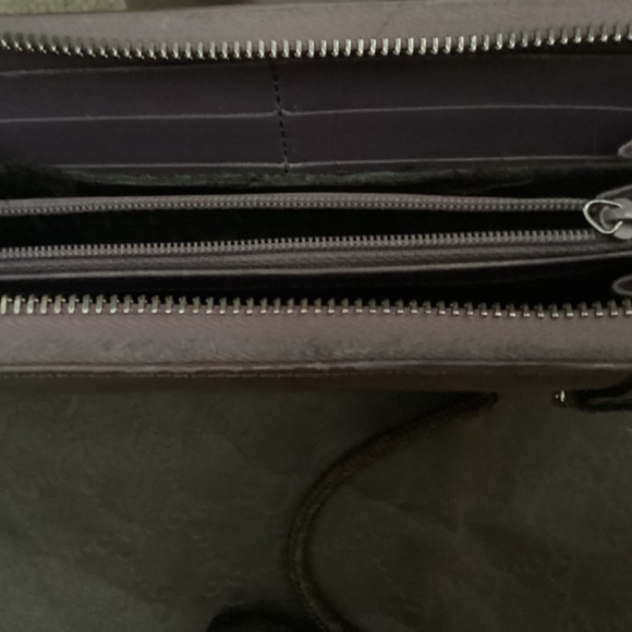 Gucci Wallet - Picture 3 of 11